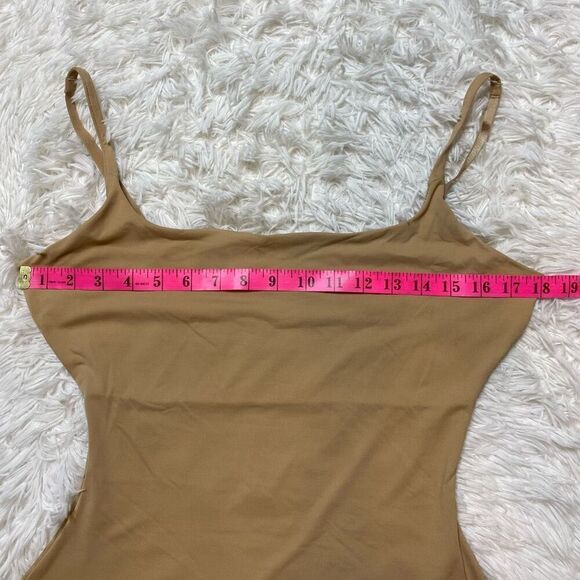 Assets By Sara Blakely Spanx Size 1X Nude Compression Tank Top Cami Shapewear - Picture 3 of 5
